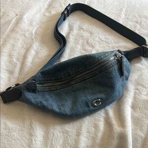❌❌❌SALE❌❌❌Coach Denim Blue Waist Bag